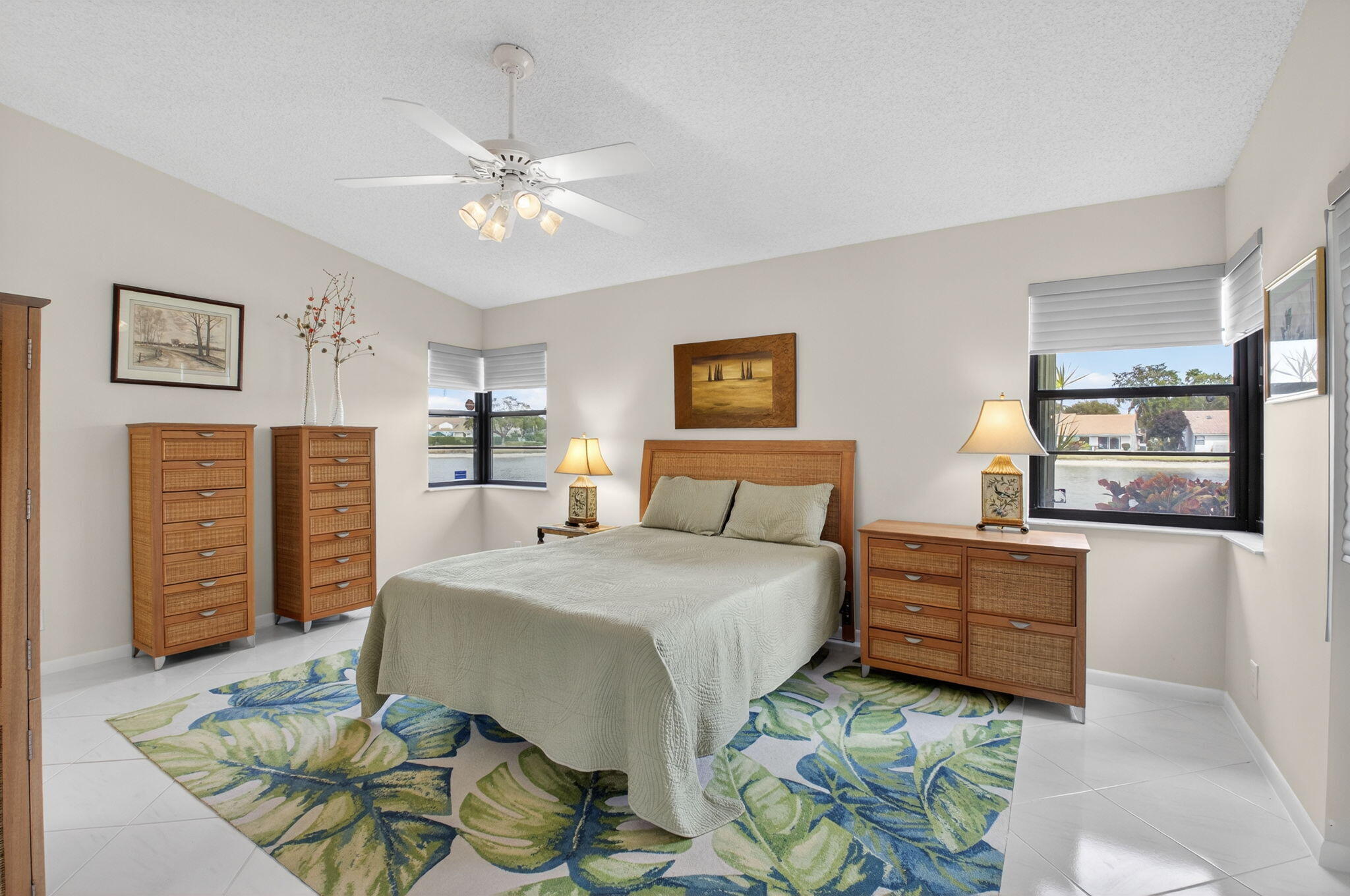 PALM SHORES WINDWARD - Residential