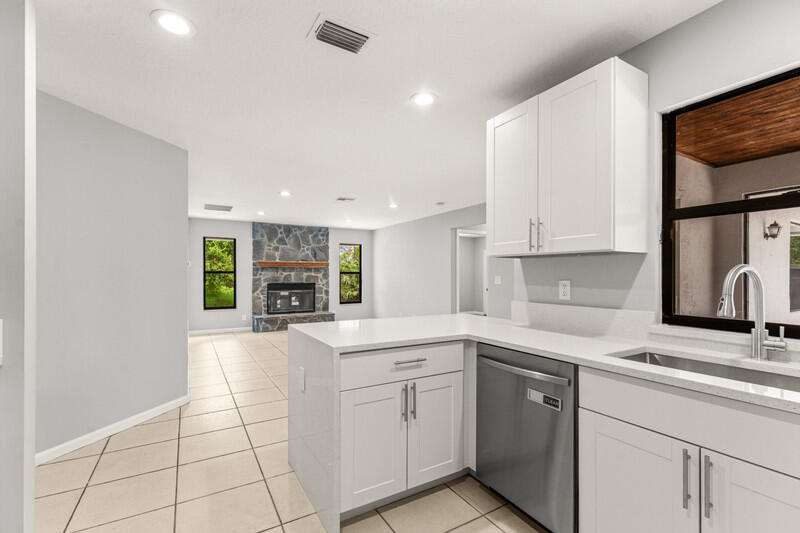 the Acreage - Residential