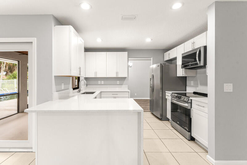 the Acreage - Residential