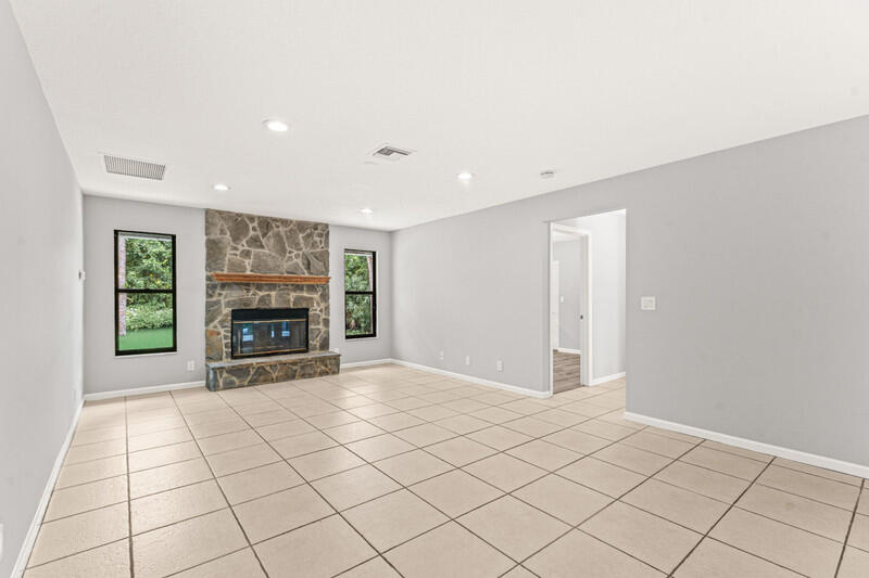the Acreage - Residential