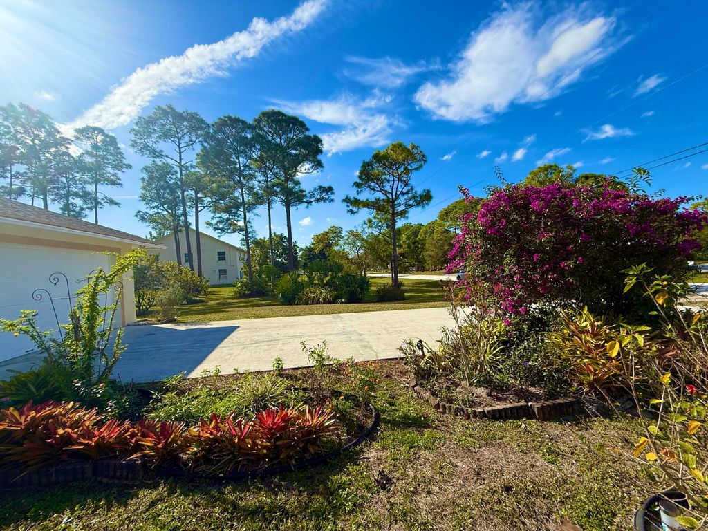 Photo of 13842 78th Place N, West Palm Beach, FL 33412 (MLS # R11057989)
