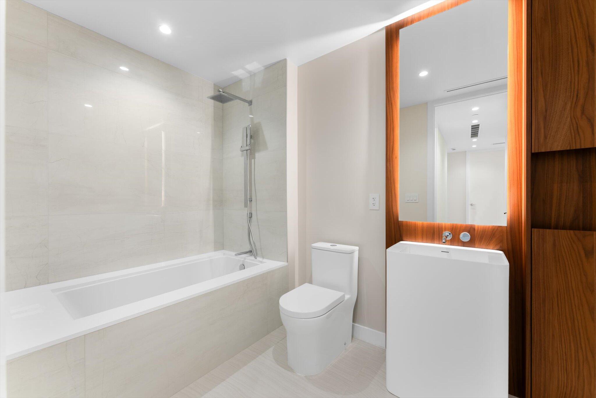 220 SE Mizner Boulevard 609