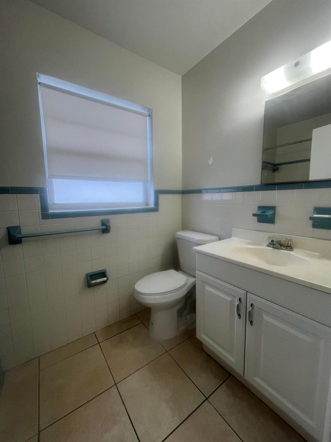 DEERFIELD COLONY COURT - Residential Lease