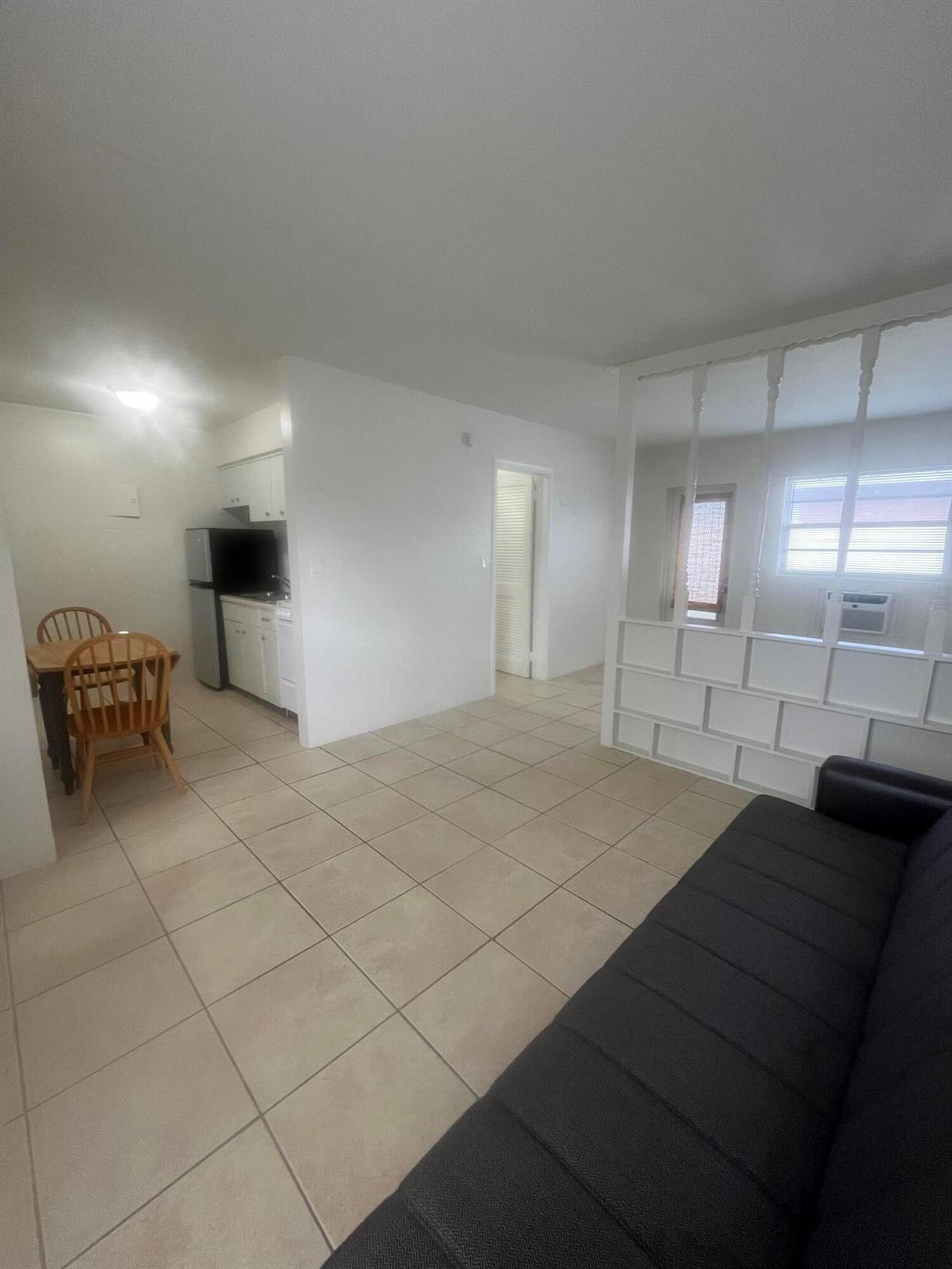 DEERFIELD COLONY COURT - Residential Lease