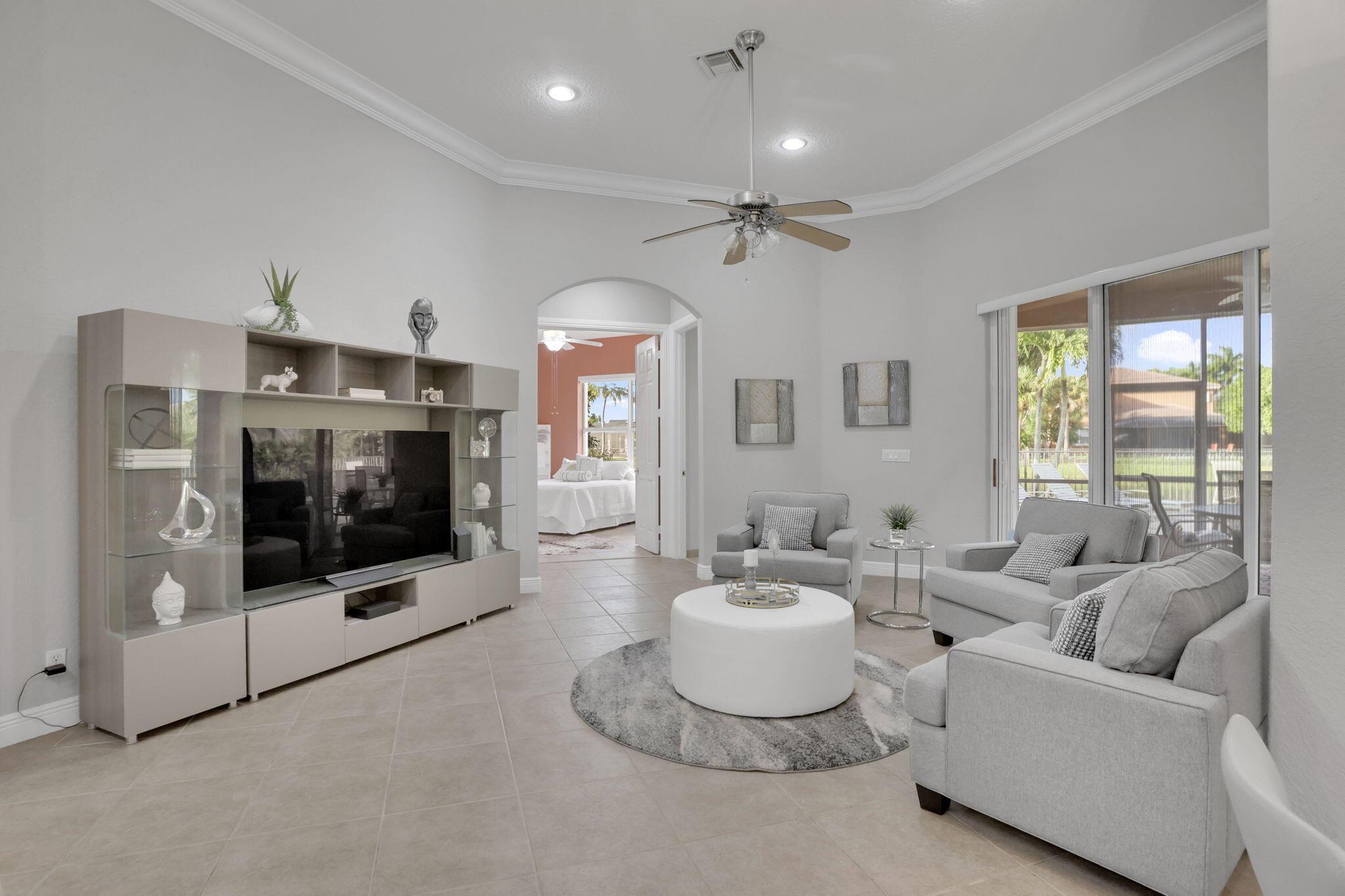 PARKLAND ISLES - Residential