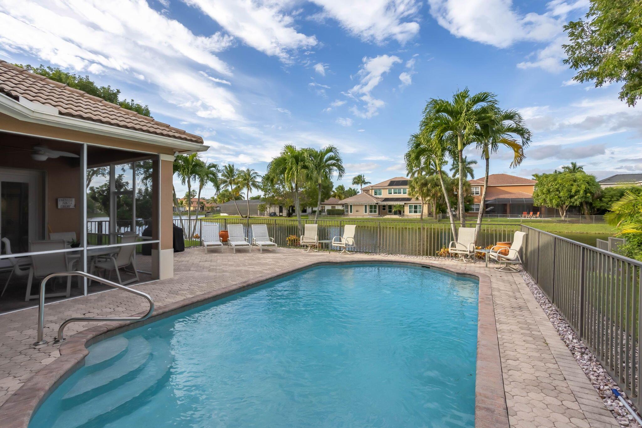 PARKLAND ISLES - Residential