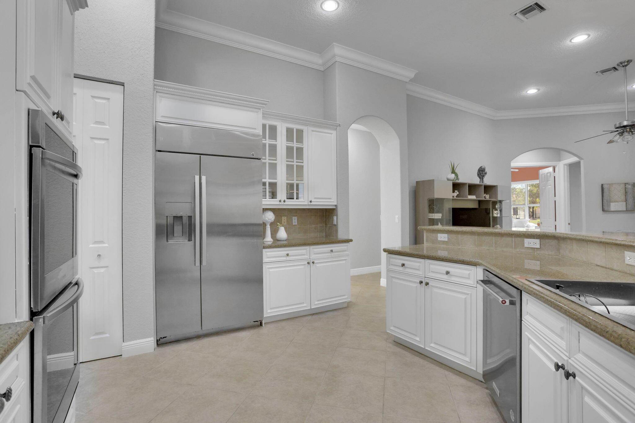 PARKLAND ISLES - Residential