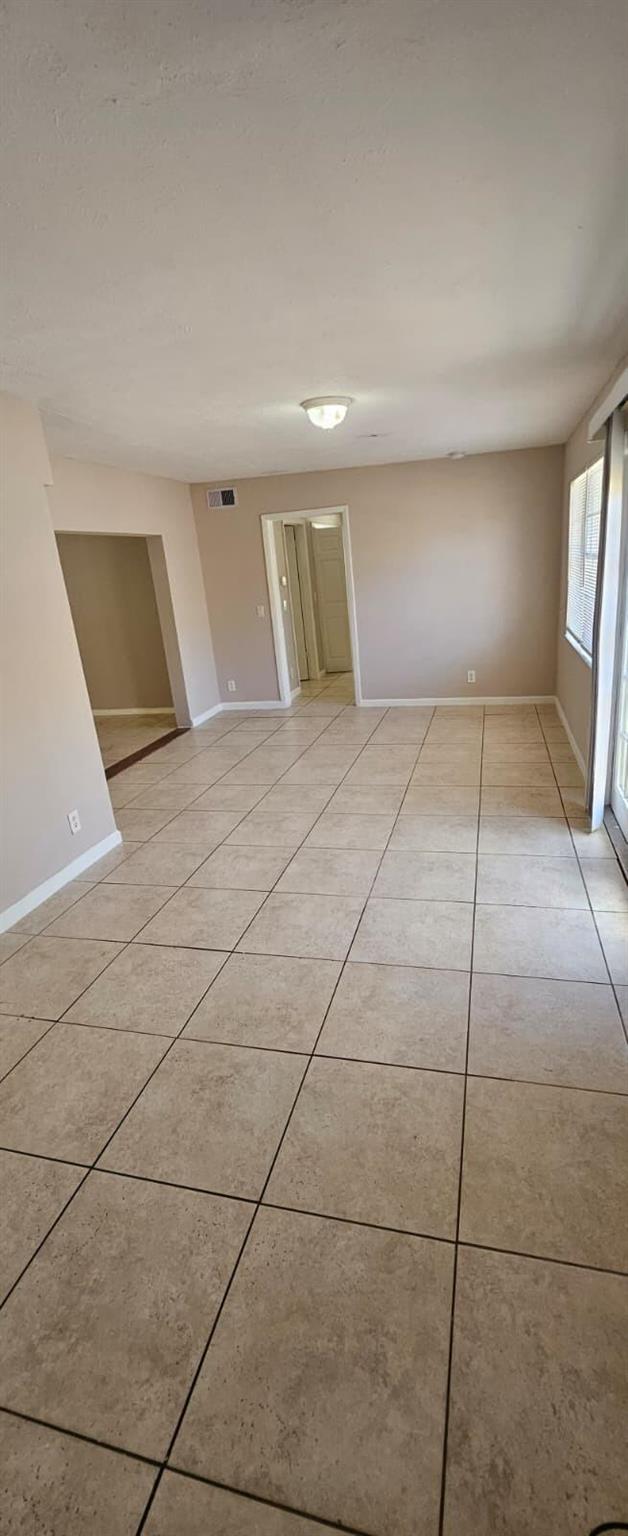 MODEL LAND CO - Residential Lease