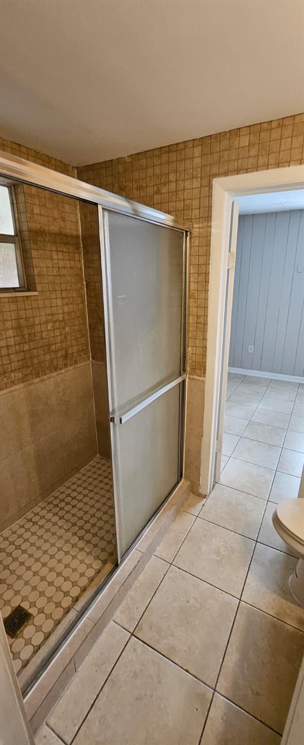 MODEL LAND CO - Residential Lease