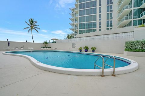 A home in South Palm Beach