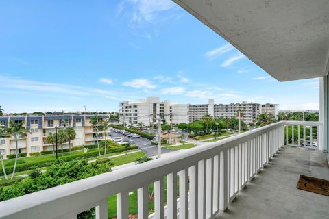 A home in South Palm Beach