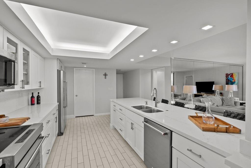 500 Egret Circle 8507