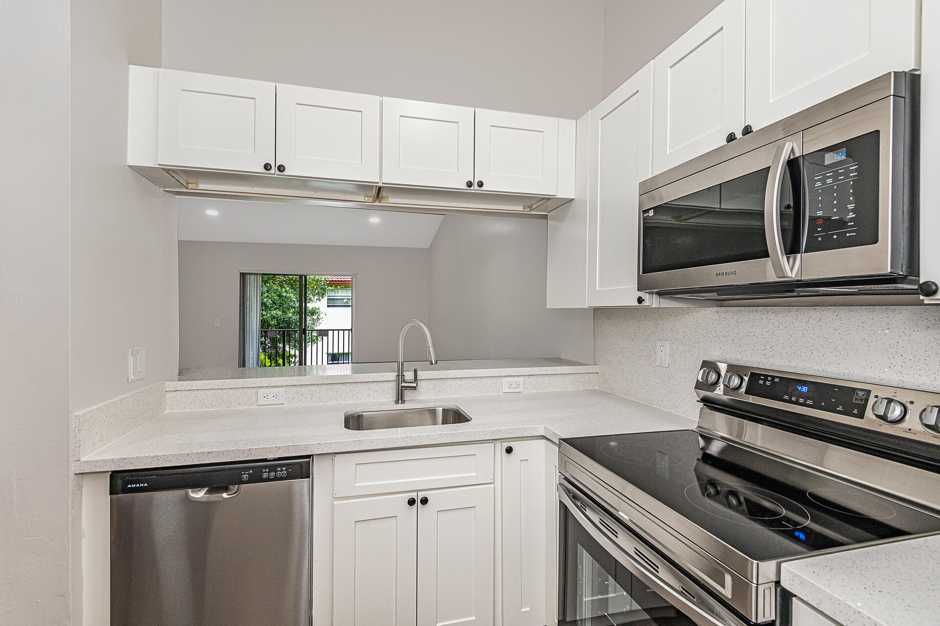 11500-11506 NW 43rd Court