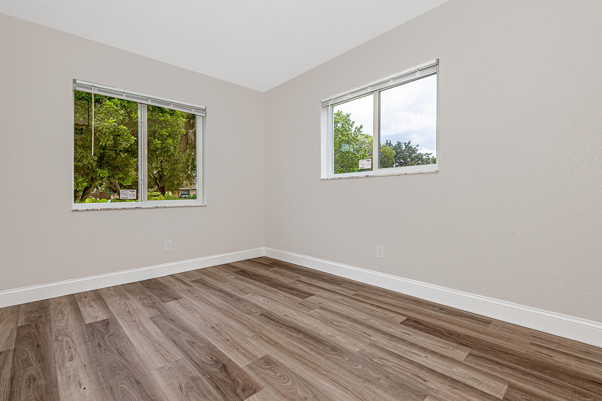 GLENWOOD SUBDIVISION - Residential Income