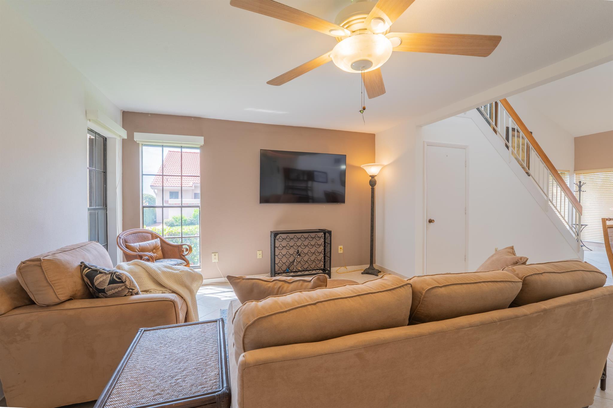 VILLAS OF SANDPIPER BAY U - Residential