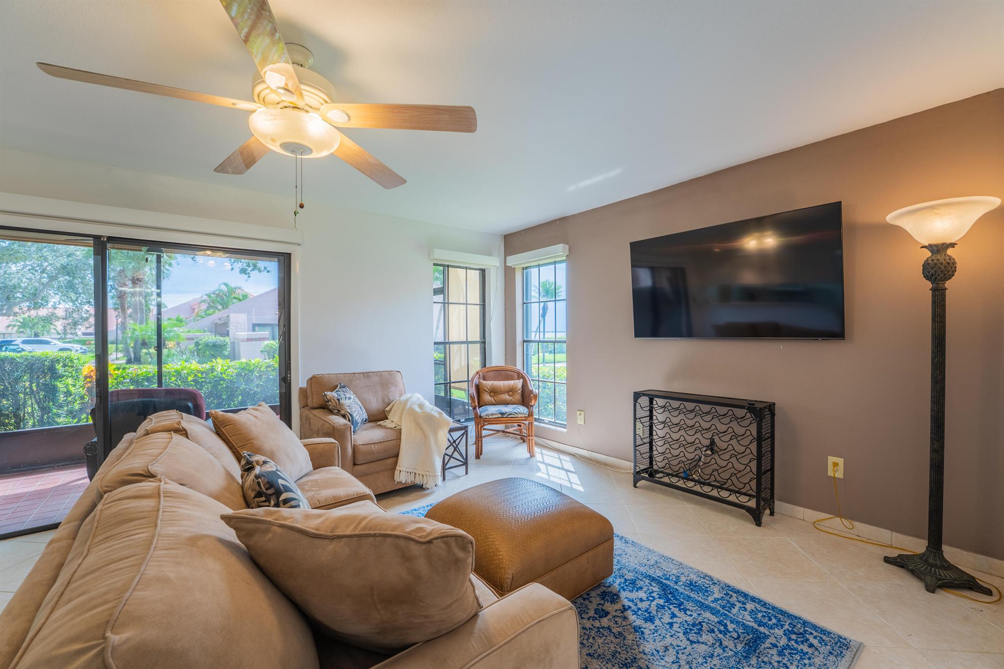 VILLAS OF SANDPIPER BAY U - Residential