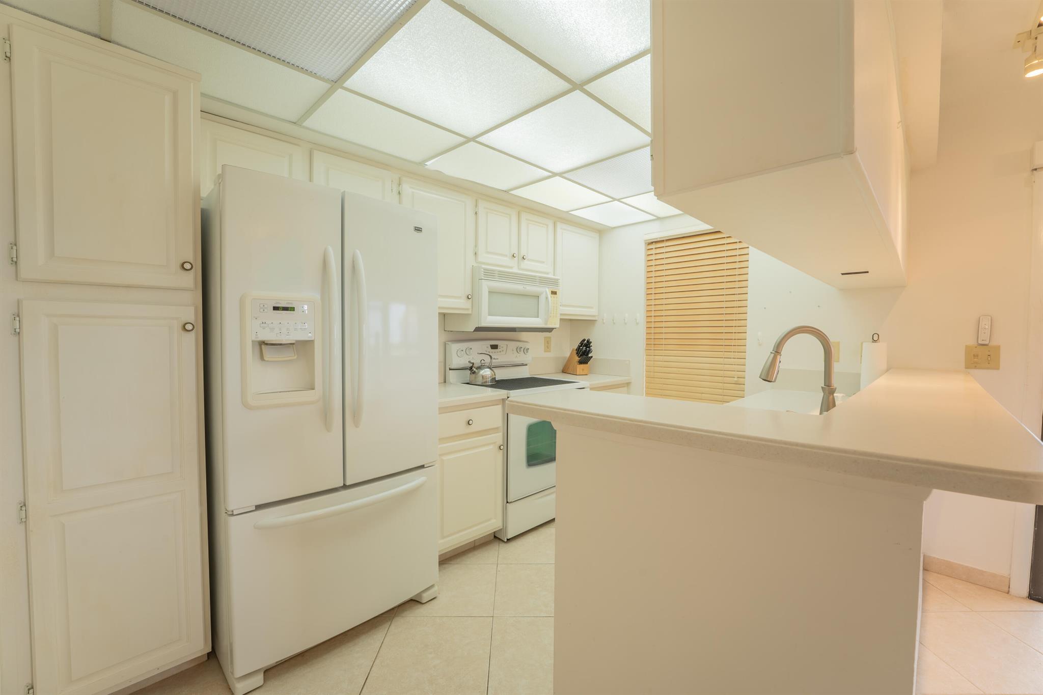 VILLAS OF SANDPIPER BAY U - Residential