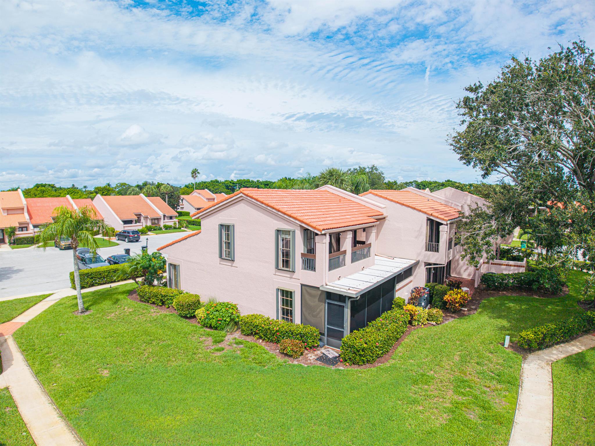 VILLAS OF SANDPIPER BAY U - Residential