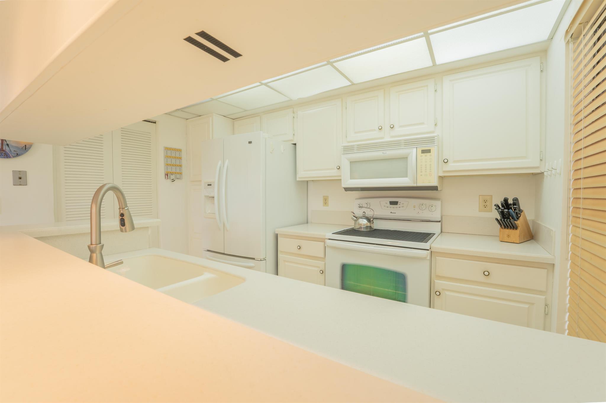 VILLAS OF SANDPIPER BAY U - Residential