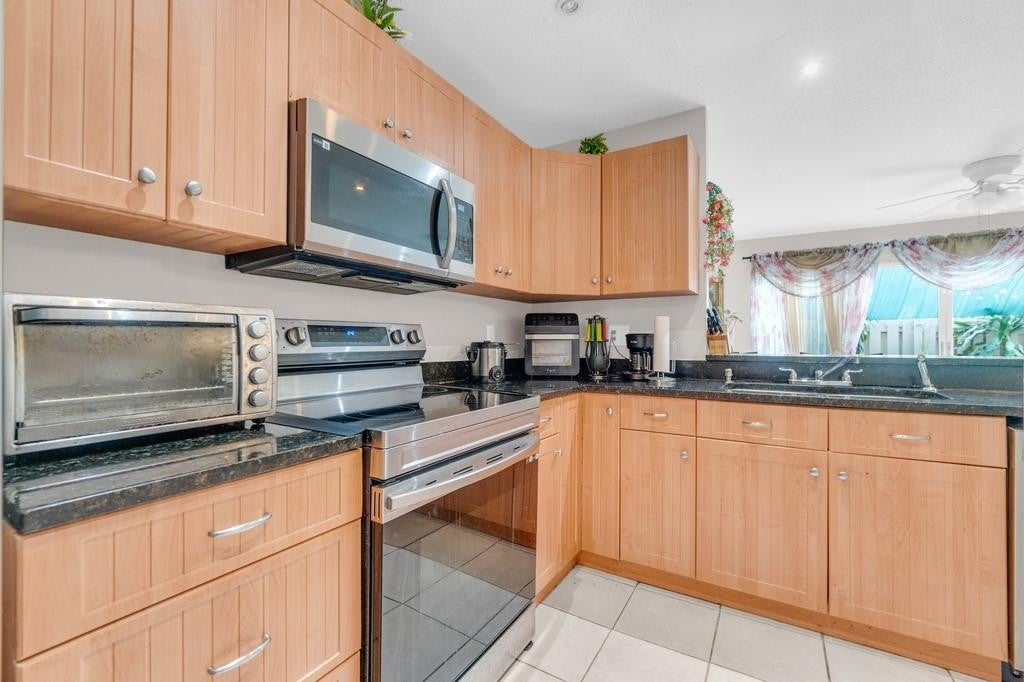 Photo of 3611 NW 122ND Terrace #3611, Sunrise, FL 33323 (MLS # B26093206)