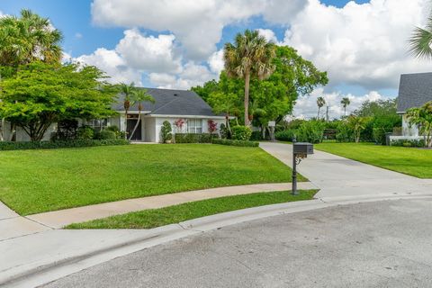 Tiny photo for 15575 Woodmar Court, Wellington, FL 33414 (MLS # B26012915)