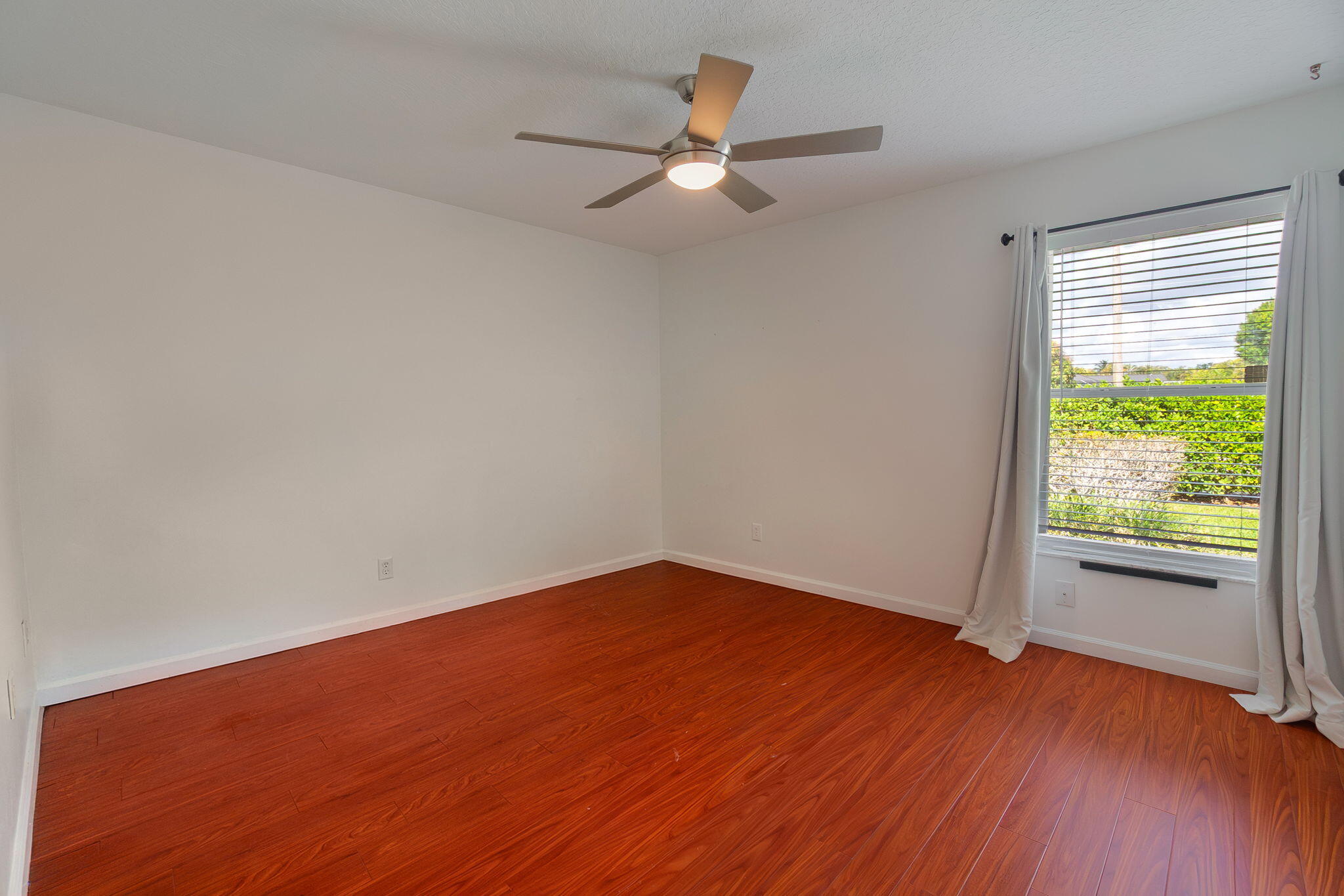 MEADOW WOOD OF THE LANDINGS AT WELLINGTO - Residential