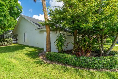 Tiny photo for 15575 Woodmar Court, Wellington, FL 33414 (MLS # B26012915)