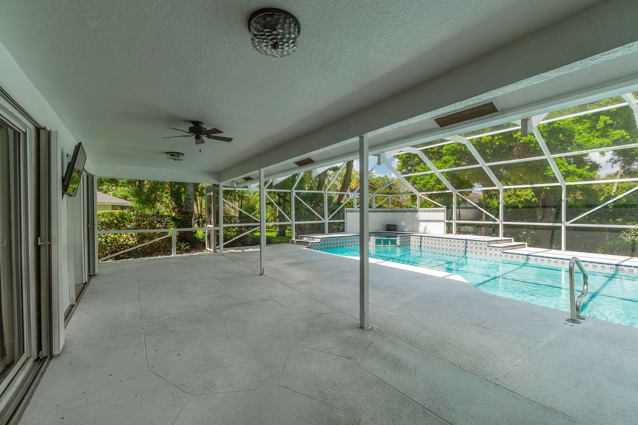 MEADOW WOOD OF THE LANDINGS AT WELLINGTO - Residential