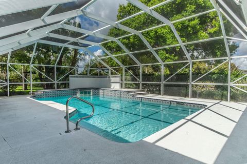 Tiny photo for 15575 Woodmar Court, Wellington, FL 33414 (MLS # B26012915)
