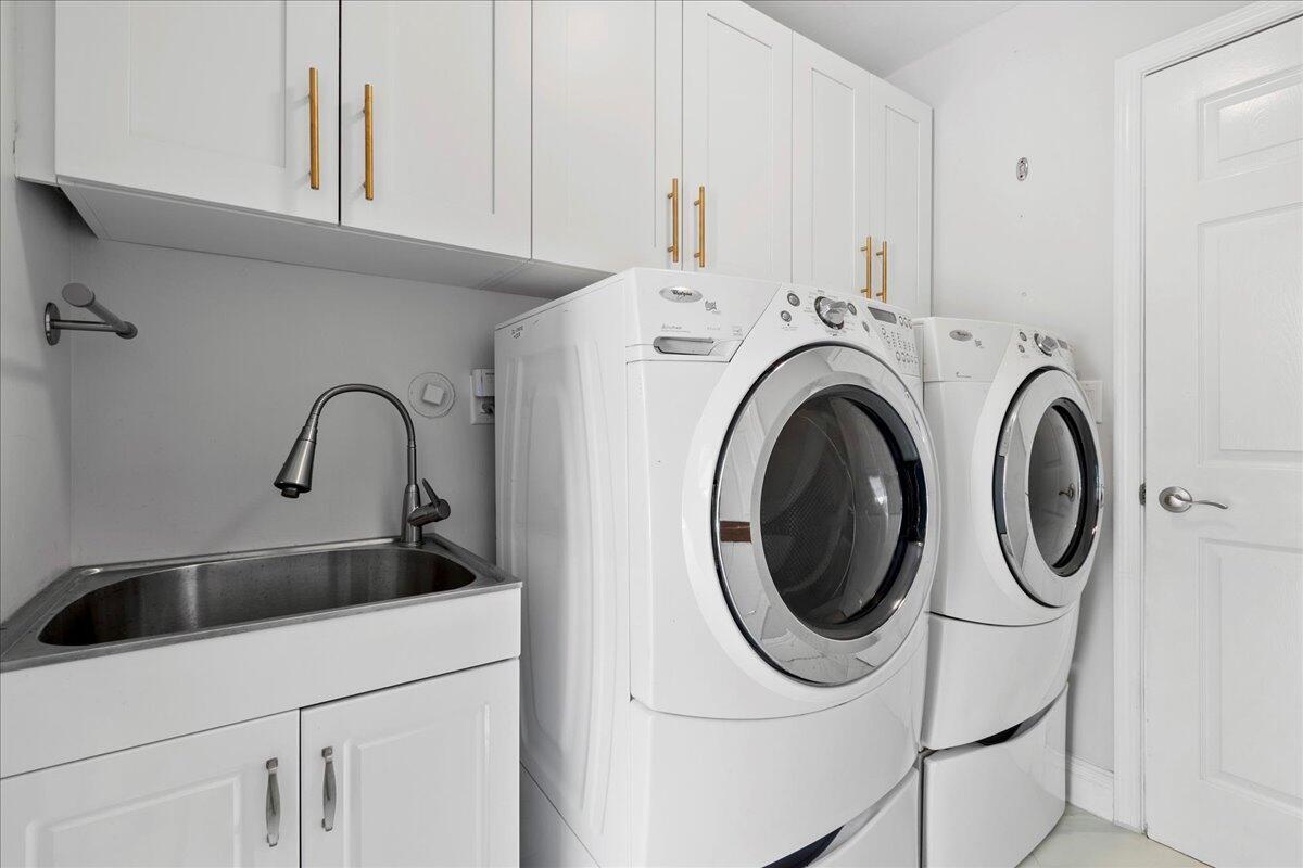 MEADOW WOOD OF THE LANDINGS AT WELLINGTO - Residential