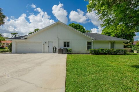 Tiny photo for 15575 Woodmar Court, Wellington, FL 33414 (MLS # B26012915)