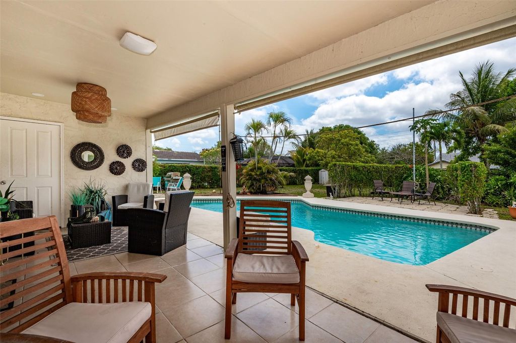 Photo of 11430 NW 39th Court, Coral Springs, FL 33065 (MLS # F10512041)