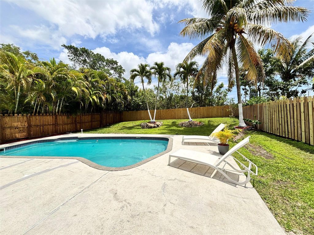 Photo of 2990 NW 68th Avenue, Margate, FL 33063 (MLS # B26043157)