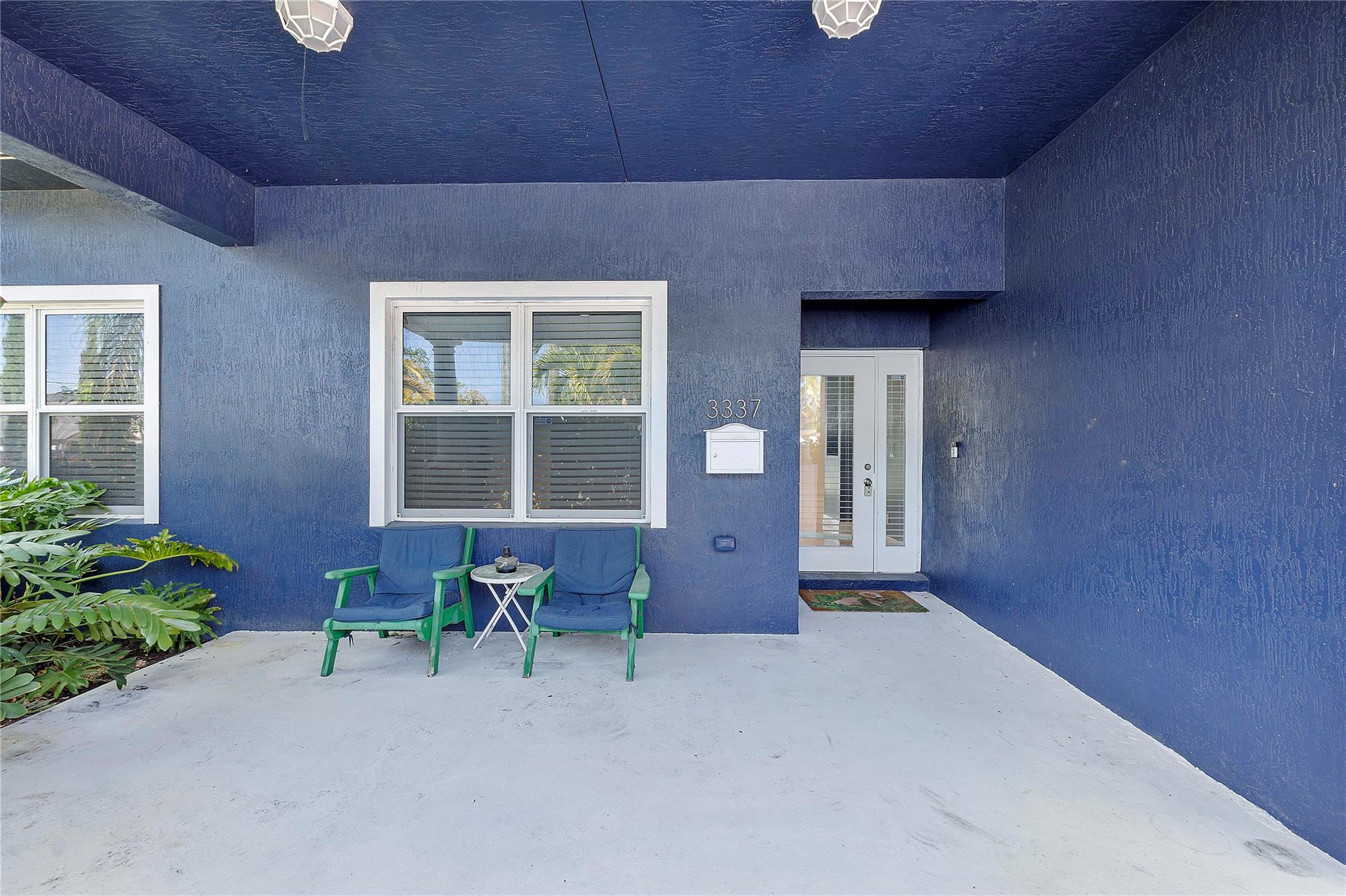 3337 NE 10th Ave