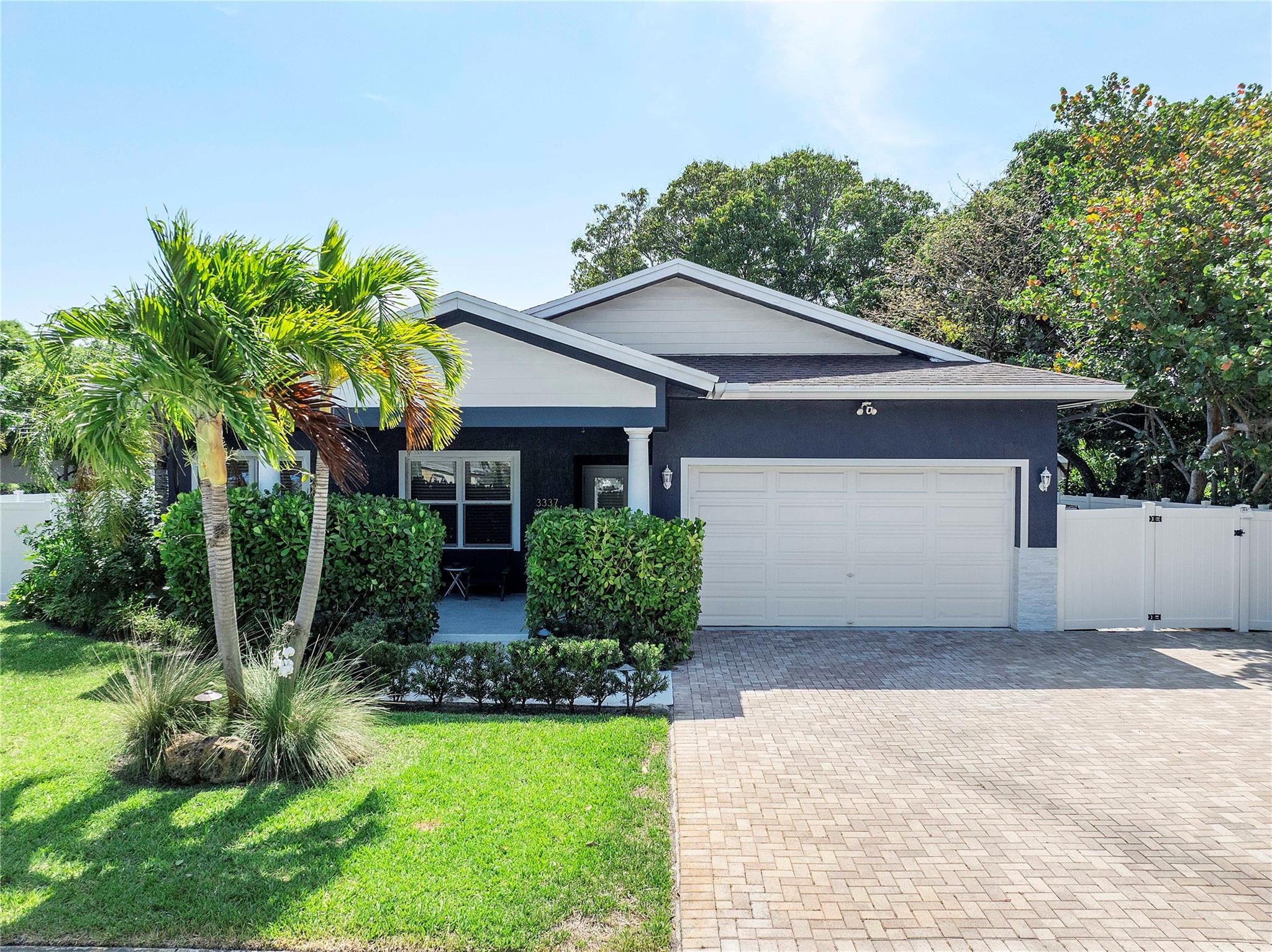 3337 NE 10th Ave