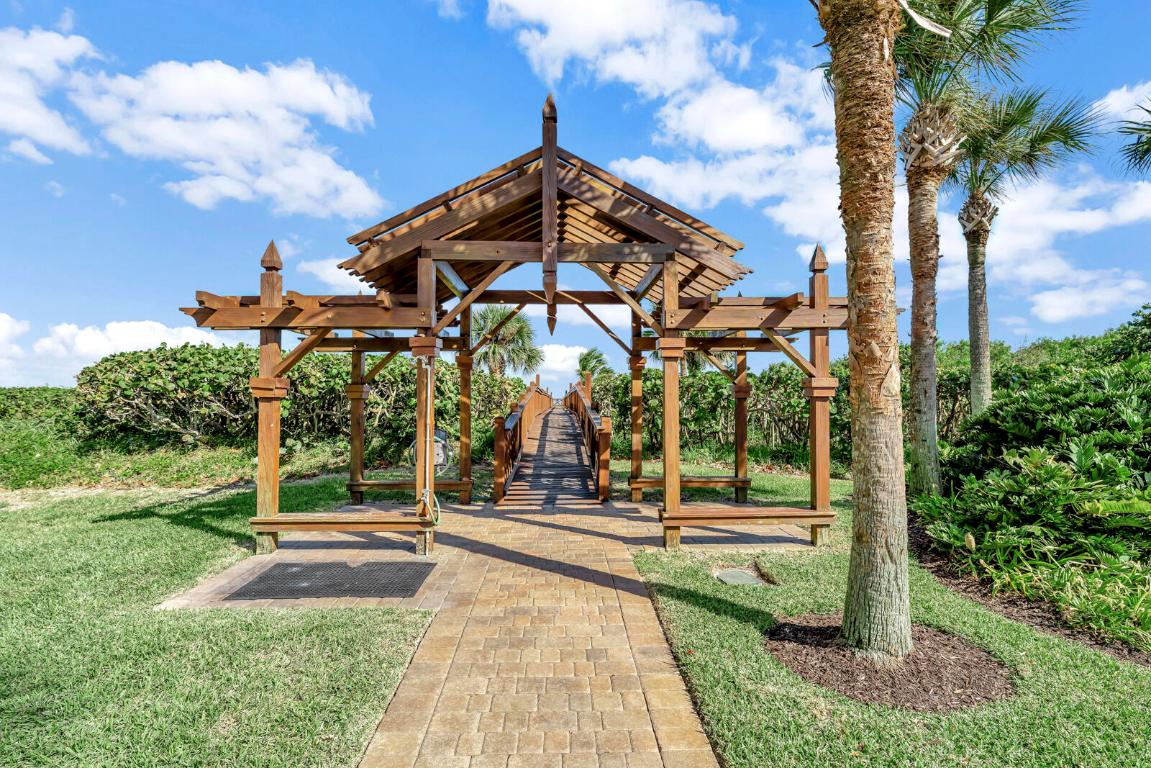 GRAND ISLE OF NORTH HUTCHINSON ISLAND CONDOMINIUM - Residential