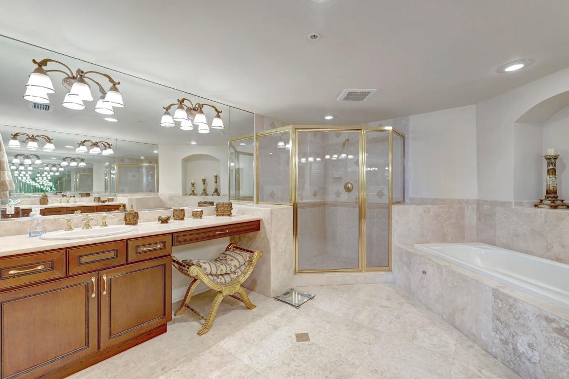 GRAND ISLE OF NORTH HUTCHINSON ISLAND CONDOMINIUM - Residential