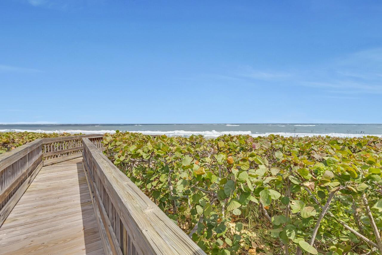 GRAND ISLE OF NORTH HUTCH - Residential