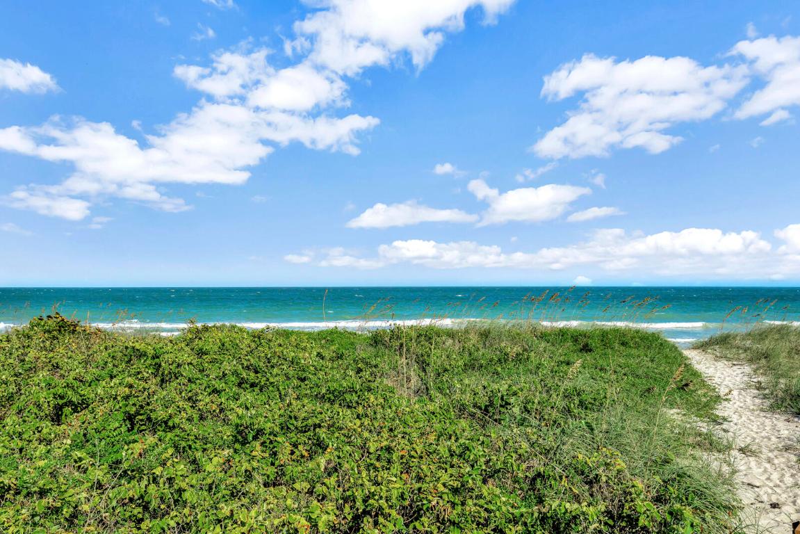 GRAND ISLE OF NORTH HUTCHINSON ISLAND CONDOMINIUM - Residential