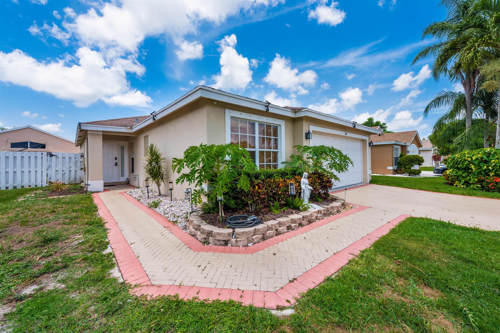 1827 Shadow Creek Road