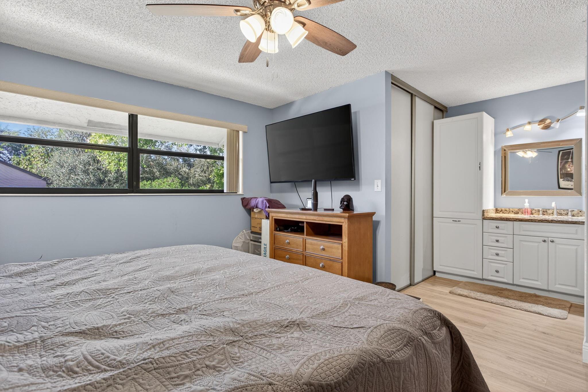 POND APPLE PLACE III - Residential