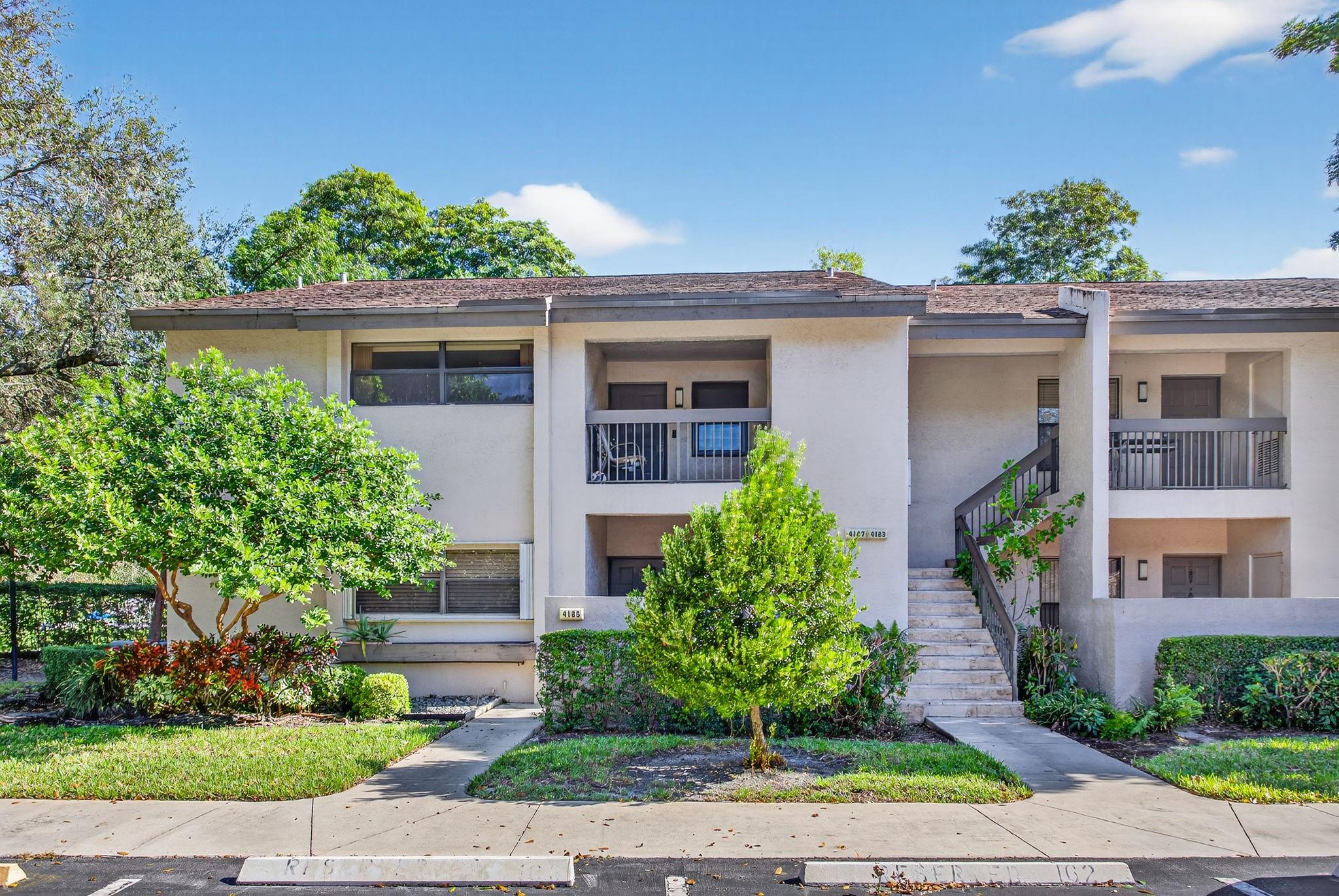 POND APPLE PLACE III - Residential