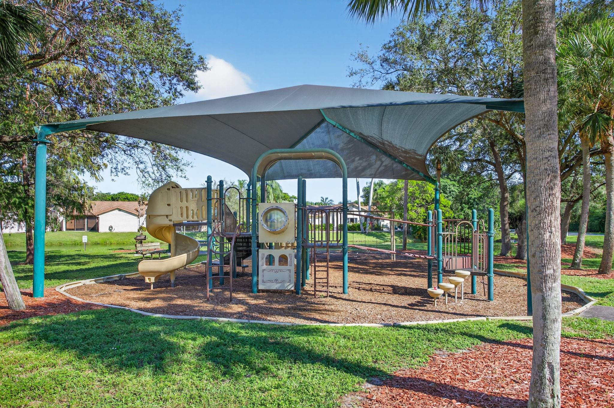 POND APPLE PLACE III - Residential