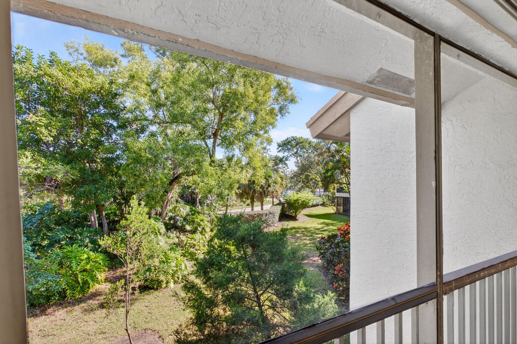 POND APPLE PLACE III - Residential