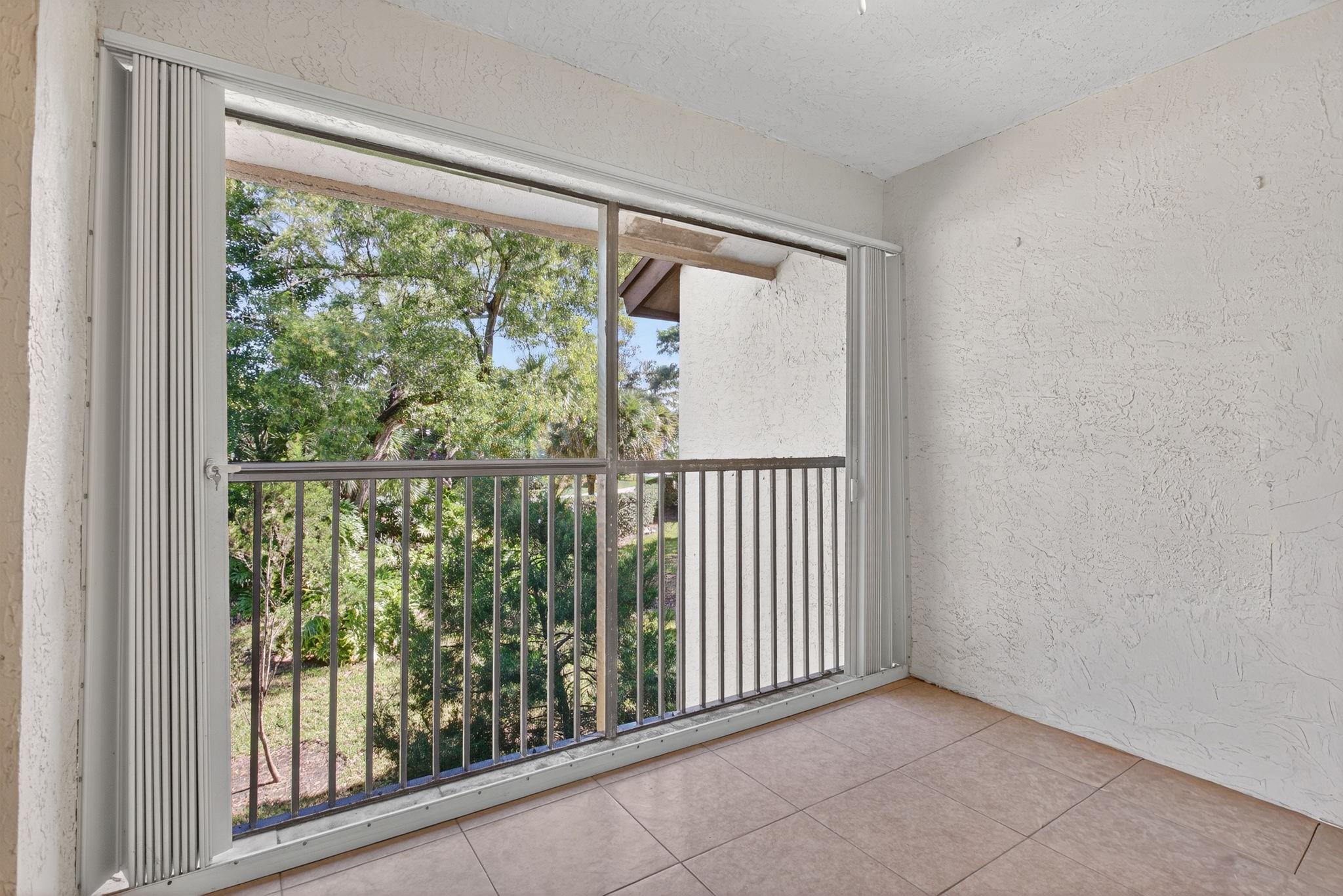 POND APPLE PLACE III - Residential