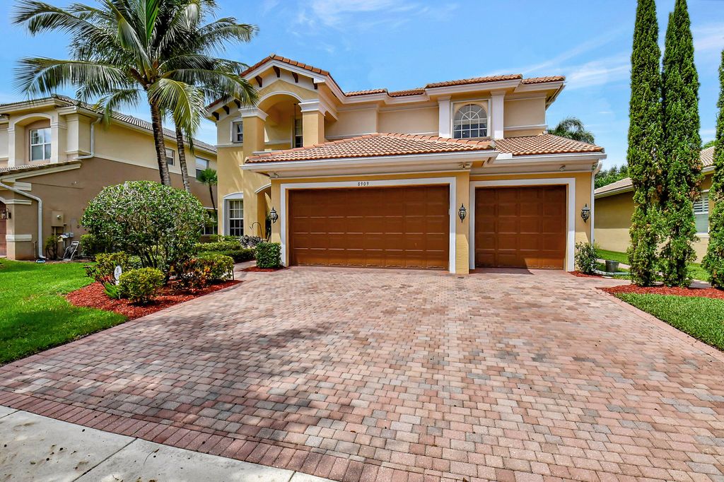 Photo of 8909 Starhaven Cove, Boynton Beach, FL 33473 (MLS # R10916803)