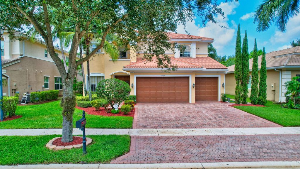 Photo of 8909 Starhaven Cove, Boynton Beach, FL 33473 (MLS # R10916803)