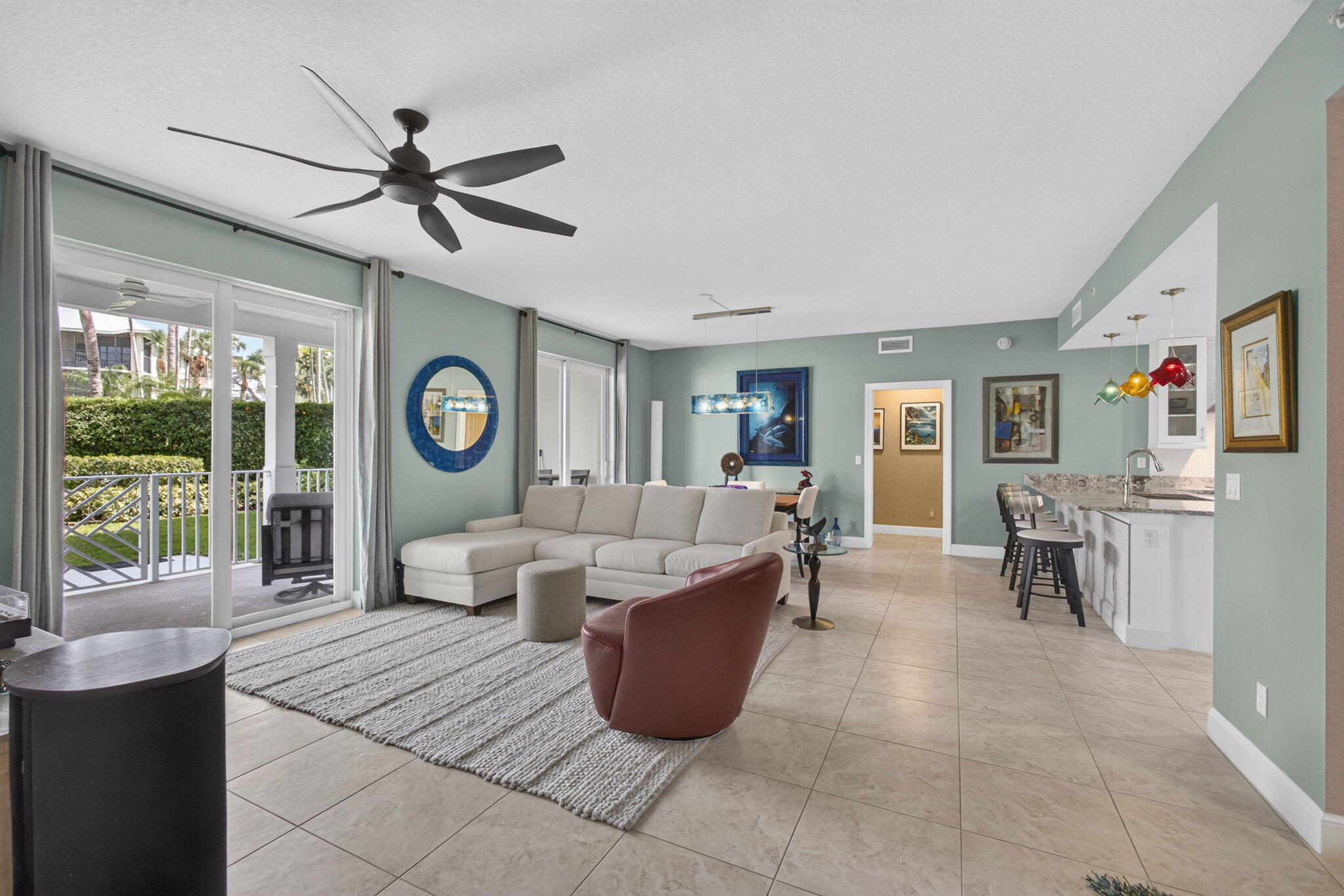 1013 BAY COLONY Drive S