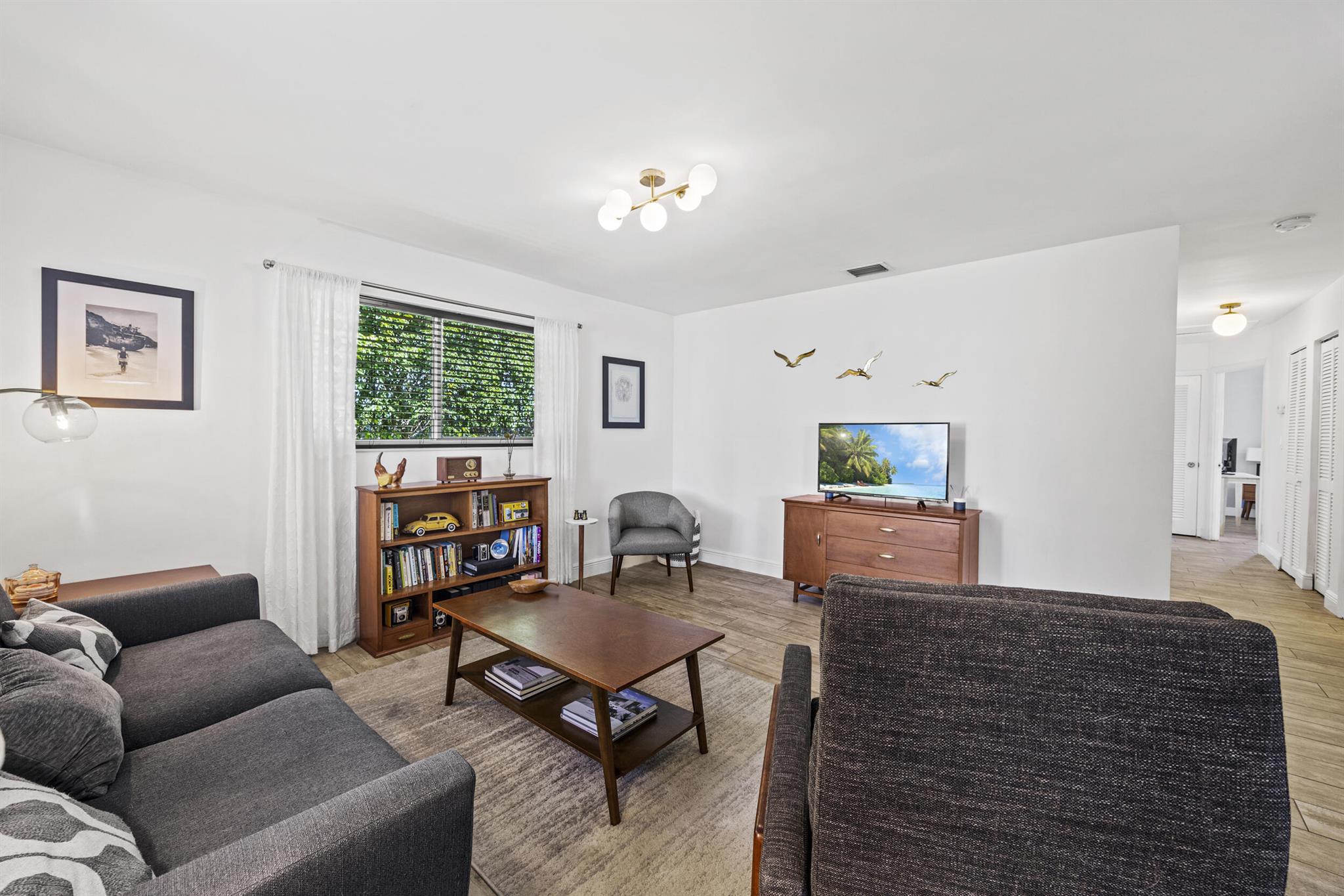 407 Riverside Drive