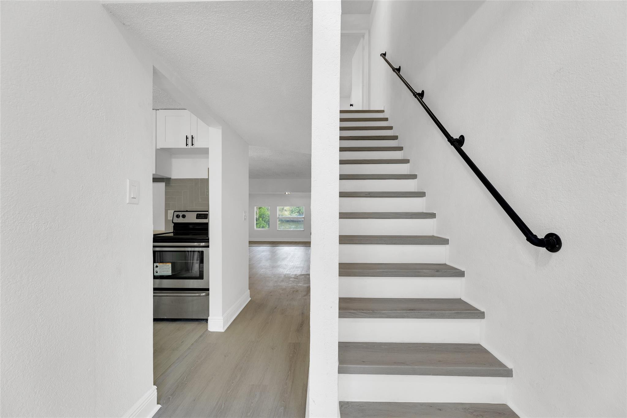LAKEWOOD EAST SEC 1 - Residential